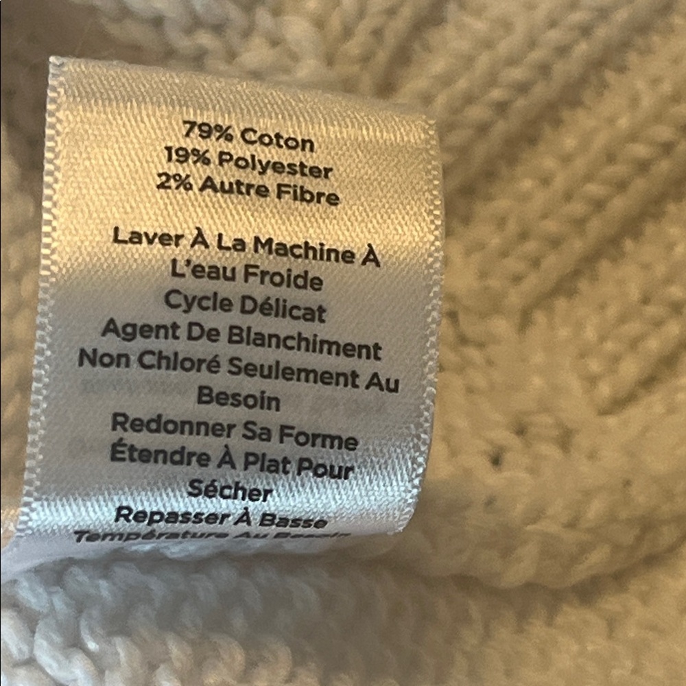 Talbots White Sweater with Pineapple Motif - Picture 11 of 11